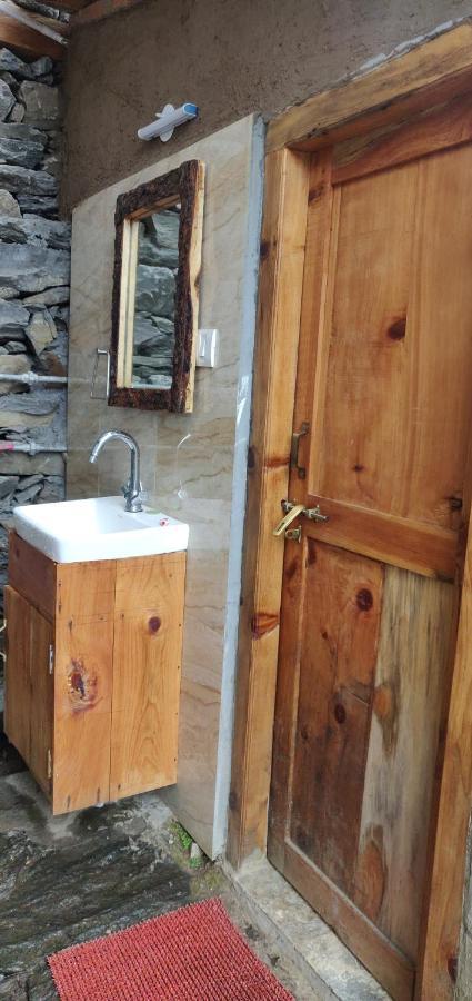 Parvatis Lap Luxury Hostel & Camps Kasol Exterior foto