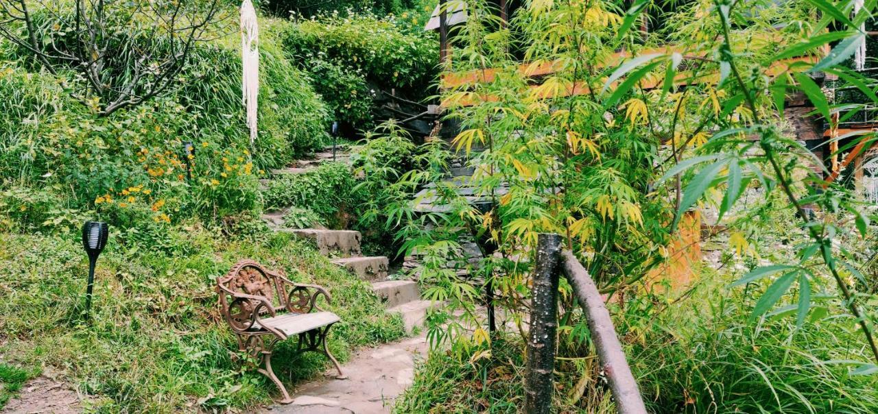 Parvatis Lap Luxury Hostel & Camps Kasol Exterior foto